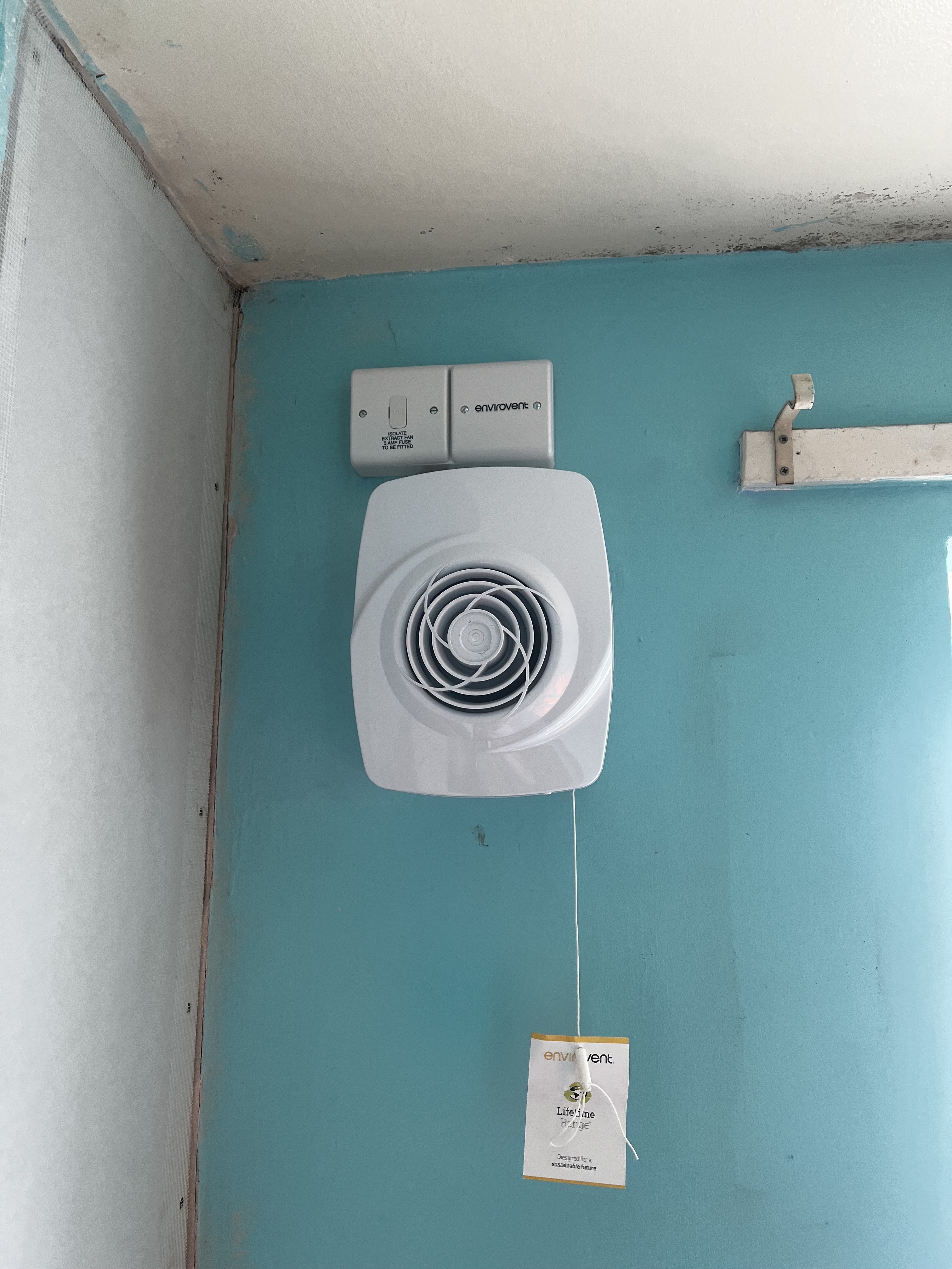Replacement extraction fan, with the new unit fitted by CAN Electrical Contractors Limited